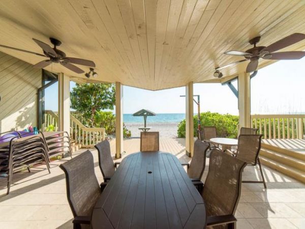 Expansive 5-Bedroom Gulf-Front Oasis on Manasota key