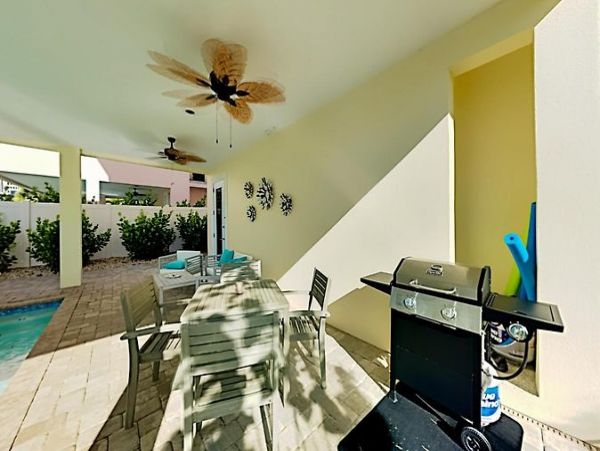 Englewood Vacation Home Three Bedroom Walk to Beach