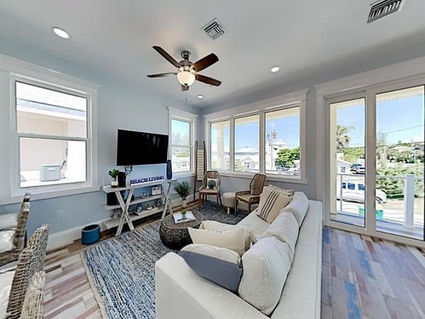 Englewood Vacation Home Three Bedroom Walk to Beach