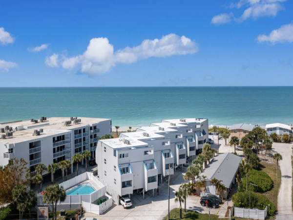 Manasota Key Lovely Condo Views Pools