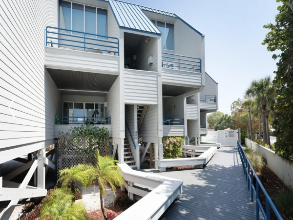 Manasota Key Lovely Condo Views Pools
