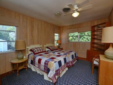 Manasota Key Vacation Rental On The Bay with Pool