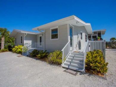 Manasota Key Vacation Rental On The Bay with Pool