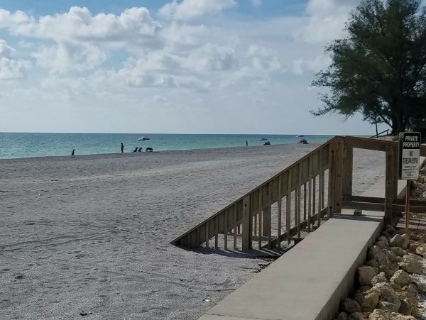 Delightful Two Bedroom Condo with Gulf Views