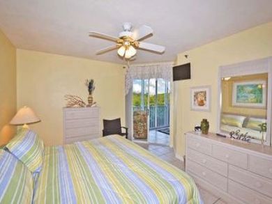 Englewood 2 Bedrooms Condo, Pool & Tennis.