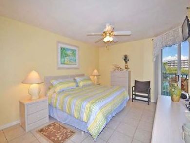 Englewood 2 Bedrooms Condo, Pool & Tennis.