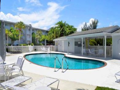 Englewood 2 Bedrooms Condo, Pool & Tennis. Englewood 2 Bedrooms Condo, Pool & Tennis.