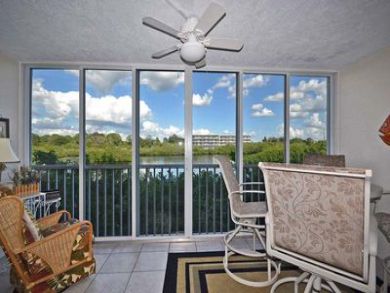 Englewood 2 Bedrooms Condo, Pool & Tennis. Englewood 2 Bedrooms Condo, Pool & Tennis.