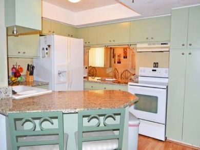 Englewood 2 Bedrooms Condo, Pool & Tennis. Englewood 2 Bedrooms Condo, Pool & Tennis.