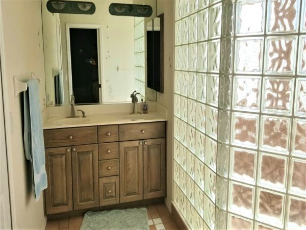 Direct Bay-Front 2 Bedroom Vacation Condo