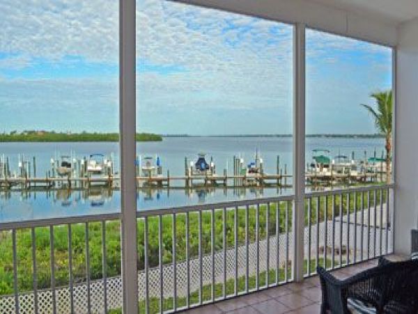 Direct Bay-Front 2 Bedroom Vacation Condo