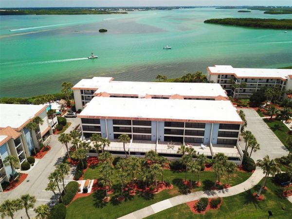 Englewood Vacation Condo Two Bedroom