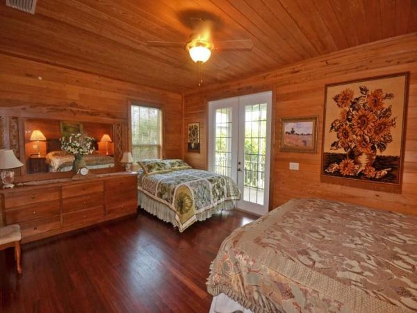 Manasota Key Vacation Accommodation 50 Steps to the Beach
