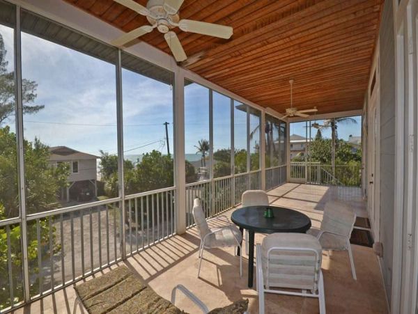 Manasota Key Vacation Accommodation 50 Steps to the Beach