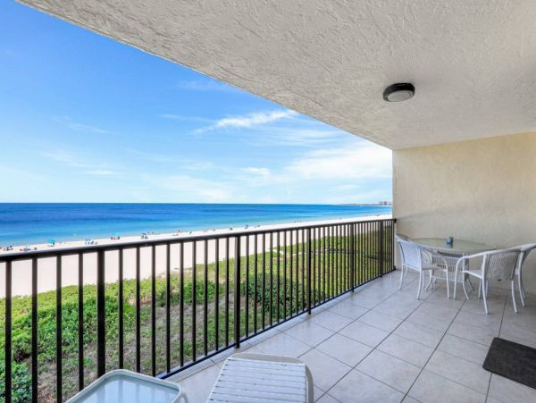 Marco Island Two Bedroom Beach Vacation Condo Sleeps 6