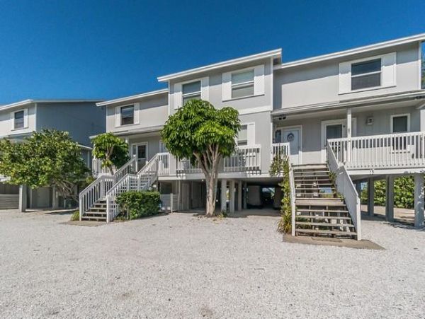 Boca Grande Beachside Condo Stylish Coastal Decor