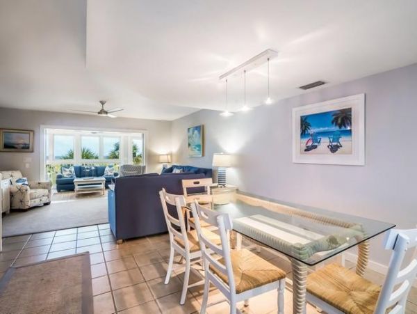 Boca Grande Beachside Condo Stylish Coastal Decor