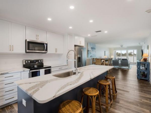 Beautiful Boca Grande 2 Bedroom Condo Sleeps 4 - Gulf Views
