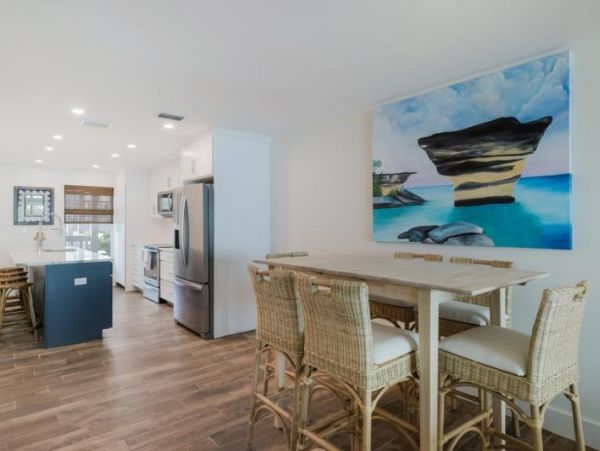 Beautiful Boca Grande 2 Bedroom Condo Sleeps 4 - Gulf Views