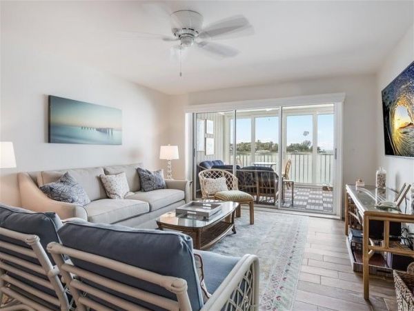 Beautiful Boca Grande 2 Bedroom Condo Sleeps 4 - Gulf Views