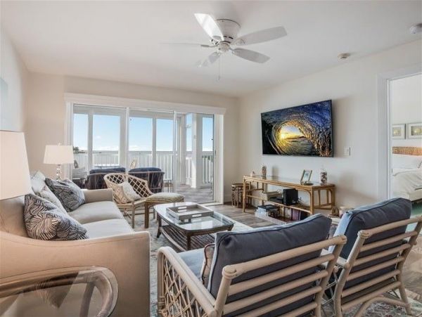 Beautiful Boca Grande 2 Bedroom Condo Sleeps 4 - Gulf Views
