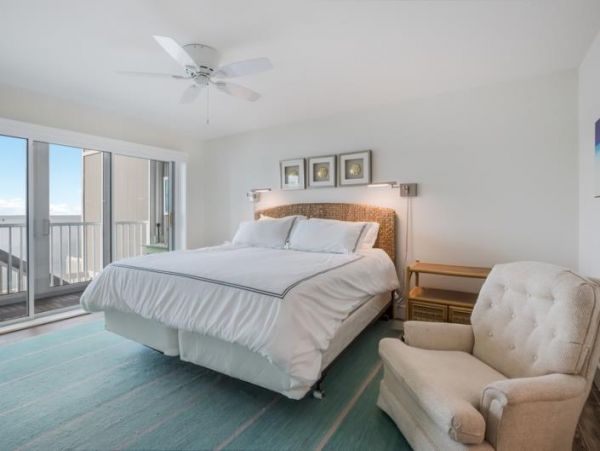 Beautiful Boca Grande 2 Bedroom Condo Sleeps 4 - Gulf Views