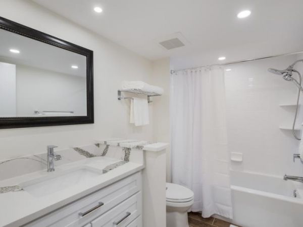 Beautiful Boca Grande 2 Bedroom Condo Sleeps 4 - Gulf Views