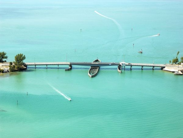 Beautiful Boca Grande 2 Bedroom Condo Sleeps 4 - Gulf Views