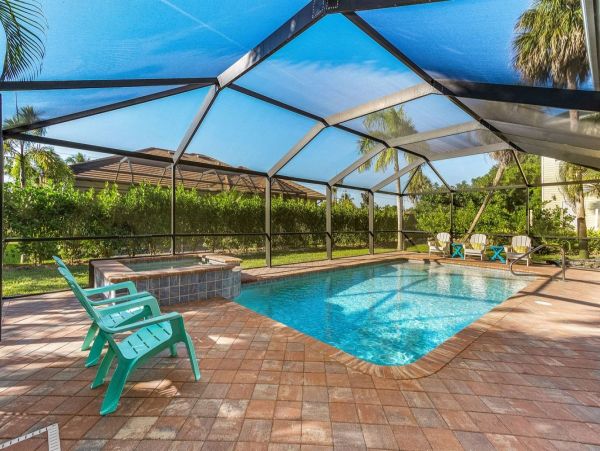 Luxurious Marco Island Retreat with Pool Guest Suite