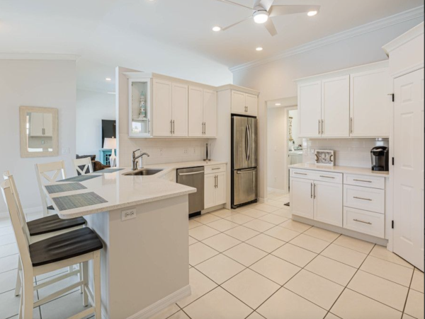Marco Island Luxury Vacation Home Steps to Beach! Wow