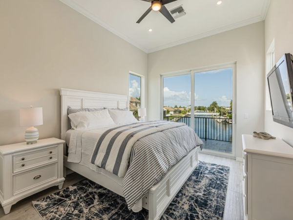 Marco Island Luxury Vacation Home Steps to Beach! Wow