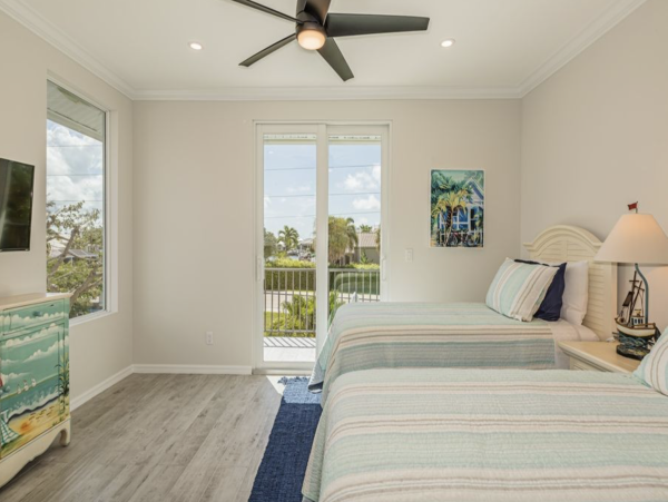 Marco Island Luxury Vacation Home Steps to Beach! Wow
