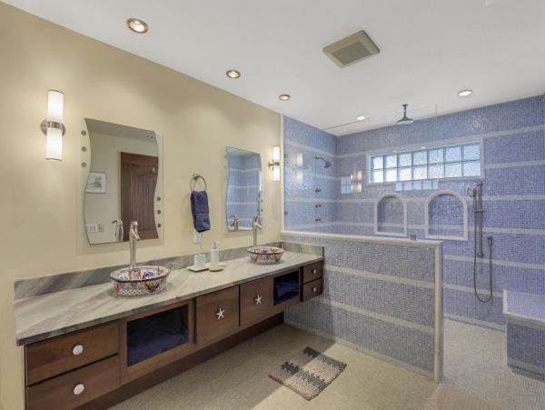 Marco Island Vacation Home Sleeps Six Guests.