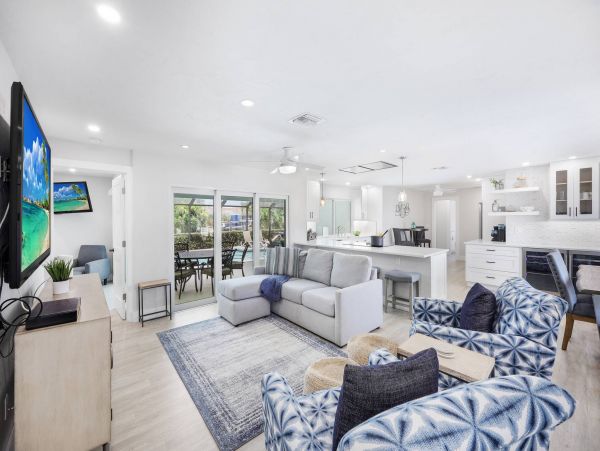 Marco Island Vacation Home on Water Pure Luxury