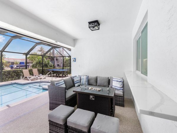Marco Island Vacation Home on Water Pure Luxury