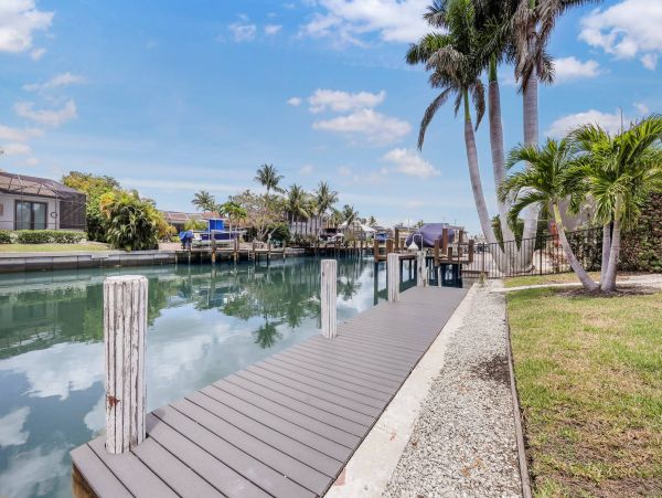 Marco Island Vacation Home on Water Pure Luxury