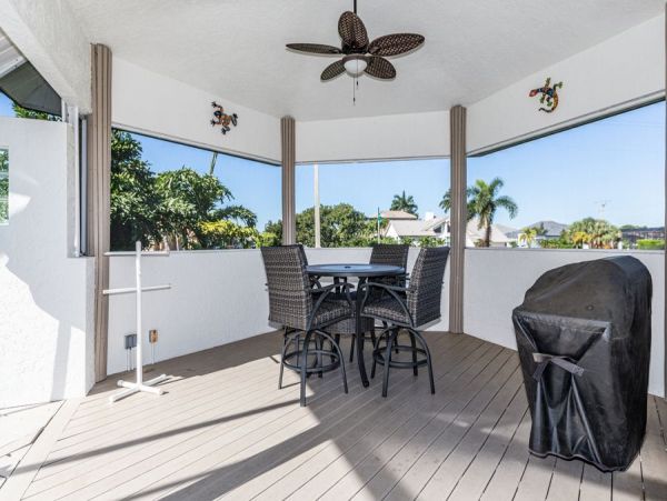 Marco Island Vacation Pool Home With Boat Dock