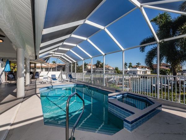 Marco Island Vacation Pool Home With Boat Dock