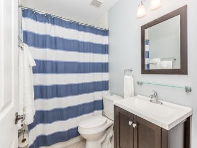 Cozy Marco Island 3 Bedroom Vacation Home with Canal View