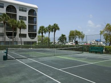 One Bedroom Condo With Tennis Court & Pool