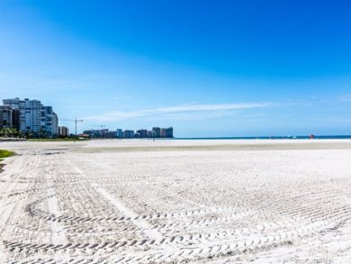 Marco Island Vacation Condo Upscale Interior Crescent Beach