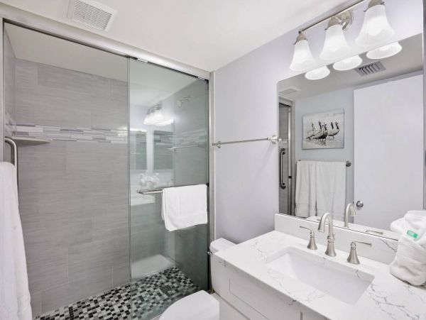 Marco Island Beachfront One Bedroom Vacation Condo