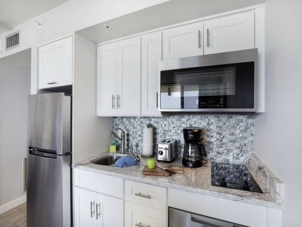 Marco Island Beachfront One Bedroom Vacation Condo