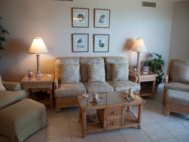 Beautiful Beach Vacation Rental on Marco Island with Pool