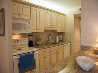 Beautiful Beach Vacation Rental on Marco Island with Pool