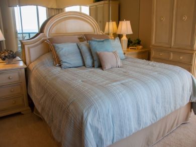 Beautiful Beach Vacation Rental on Marco Island with Pool