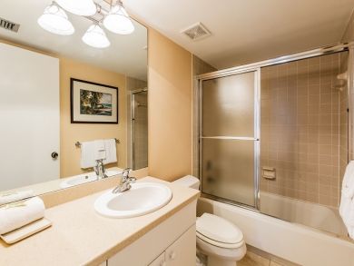 Marco sland Lovely 2 Bedroom Family Condo Communal Pool