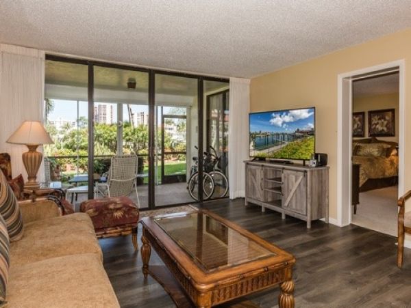Marco Island Two Bedroom Vacation Condo Sleeps Four