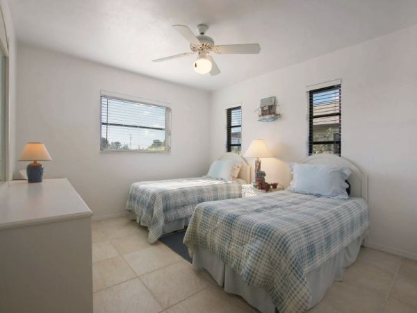 Cape Coral Three Bedroom Vacation Residence