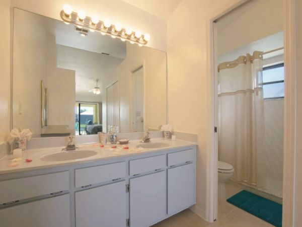 Cape Coral Three Bedroom Vacation Residence
